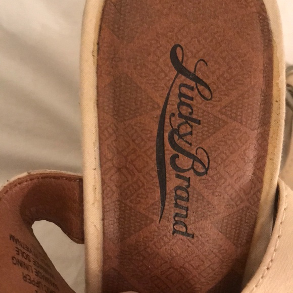 LUCKY BRAND HIGH HEELS - Picture 3 of 3